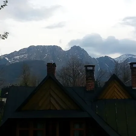 Dom Na Rojach *